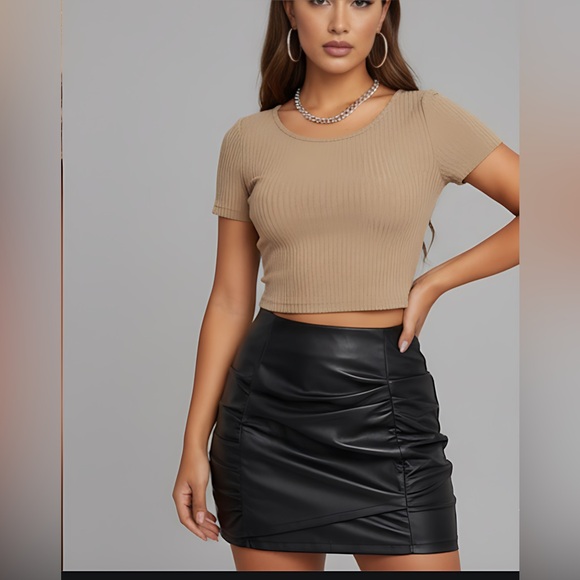 Brown Solid Rib-Knit Tee - Picture 1 of 6